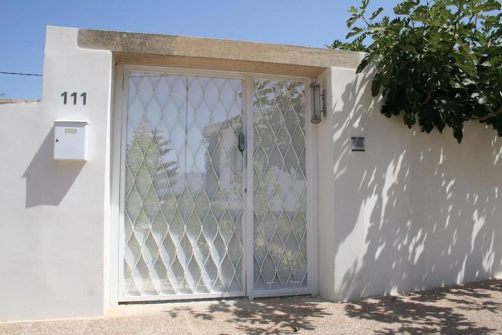 Villa In Albir L'Alfas del Pi Bagian luar foto